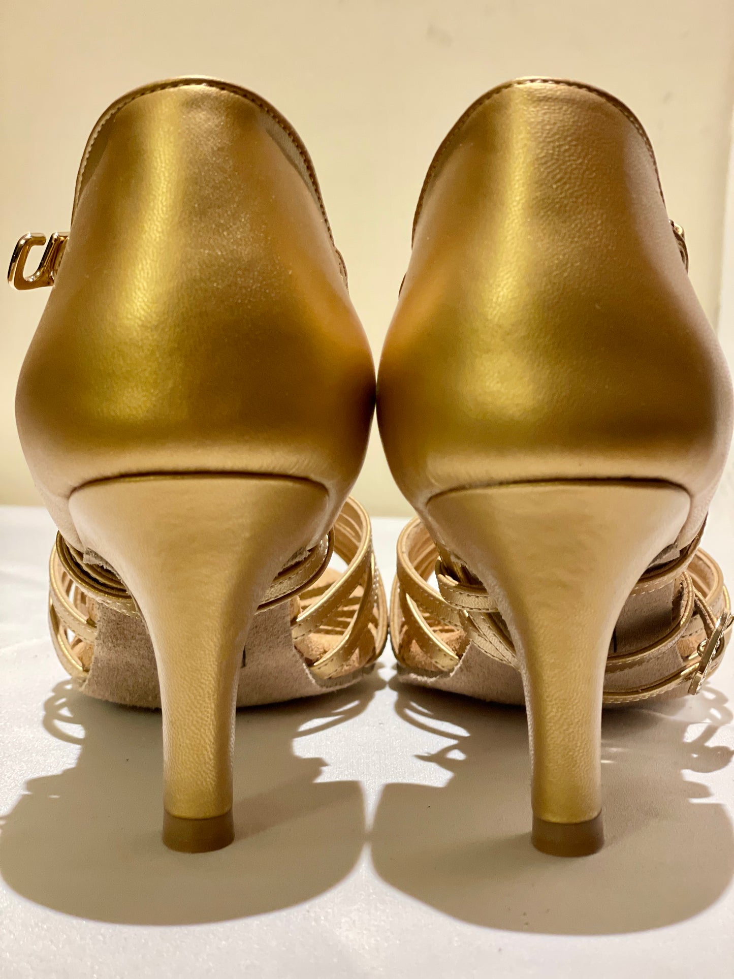 Style 105 - Gold Leather 5 straps 7.5cm Straight