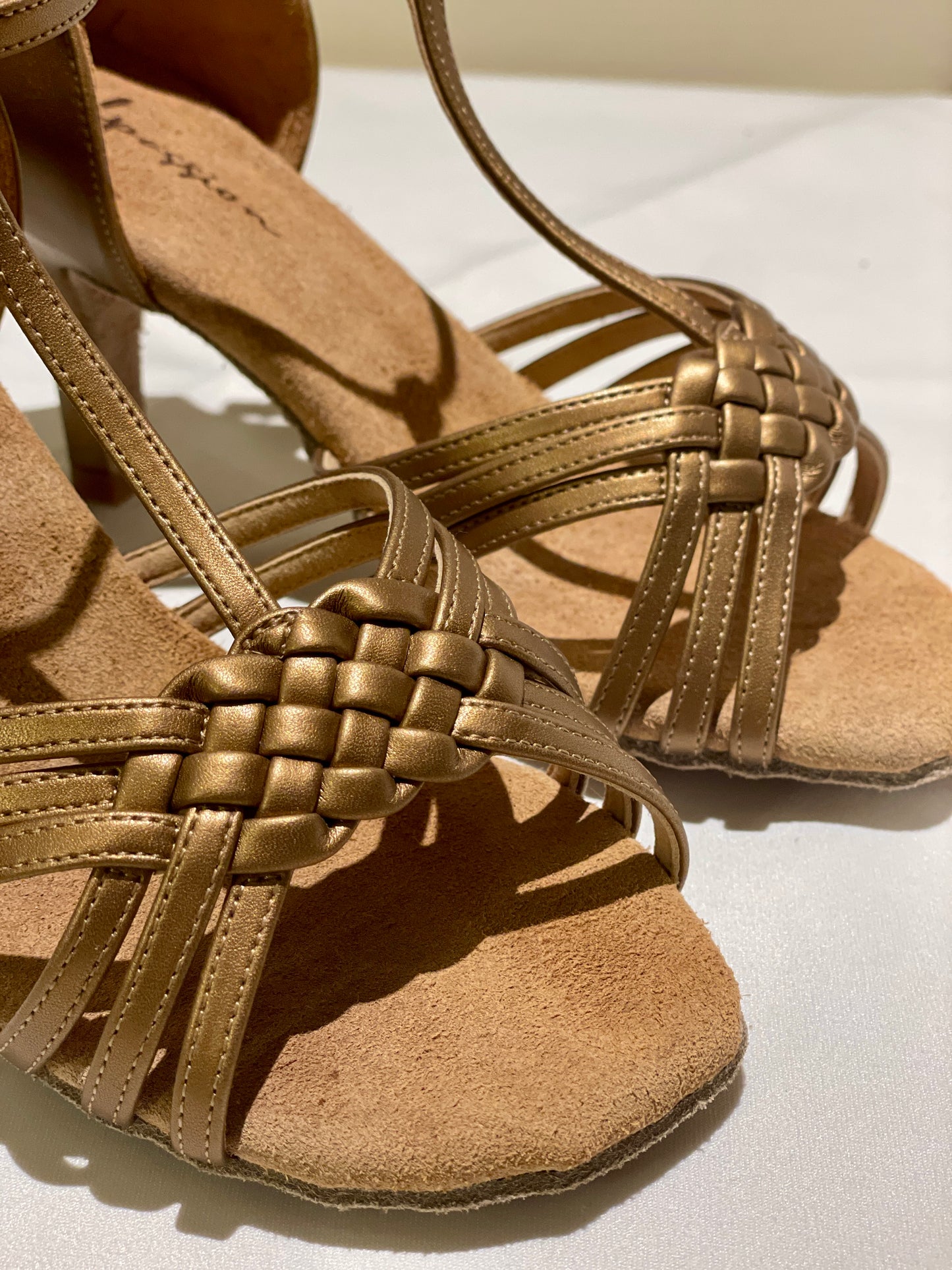 Style 104 - Rising - T-bar Dark Tan Leather 7.5cm Straight