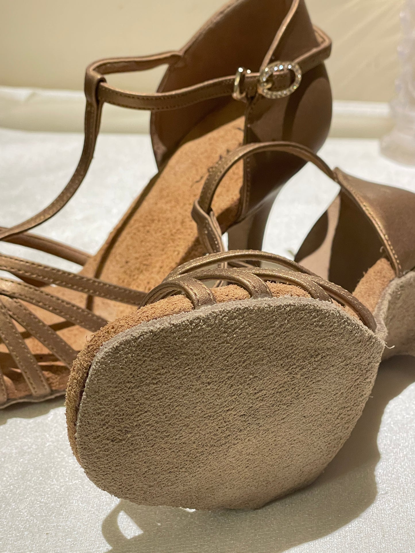 Style 102 - Must-Have T-bar 7.5cm Straight Heel Dark Tan Leather