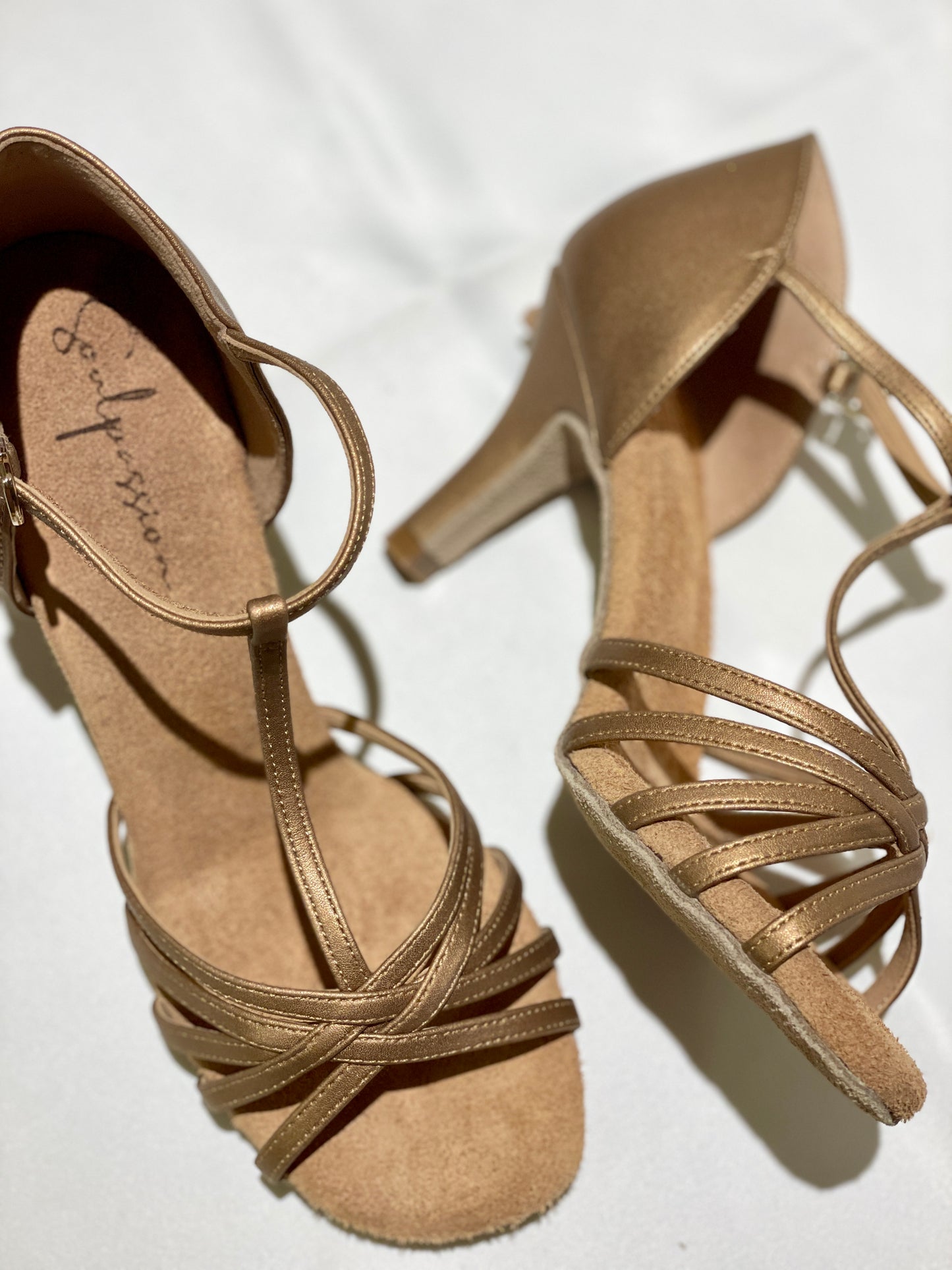 Style 102 - Must-Have T-bar 7.5cm Straight Heel Dark Tan Leather