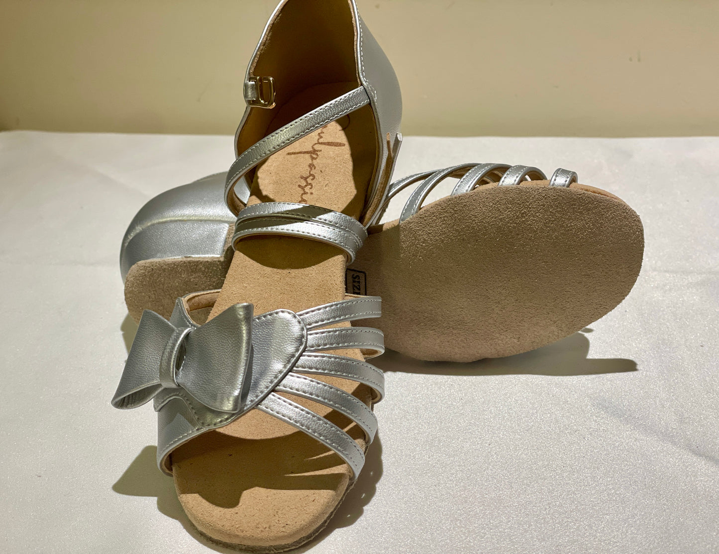 Style 602 - Princess - Bow - White/Silver Leather 3.5cm Heels